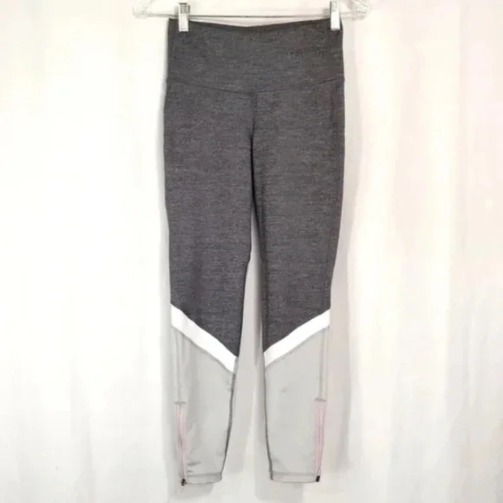 3/$25 Active Elevate Colorblock Leggings